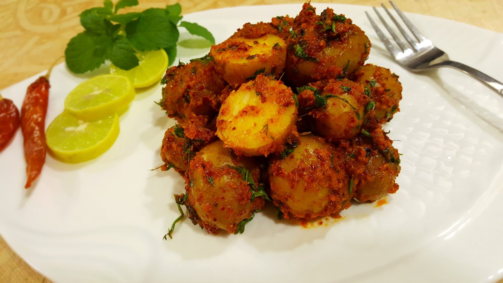 Chatpate Aloo/ Spicy Potatoes - Vanita's Corner