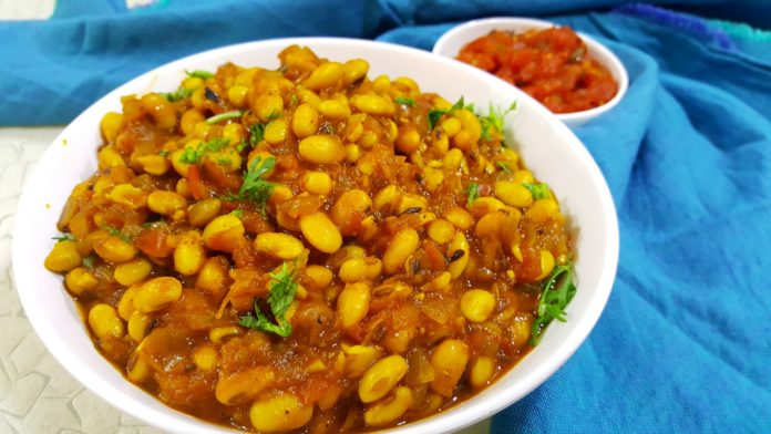 Soyabean Masala | Soyabean curry - Vanita's Corner