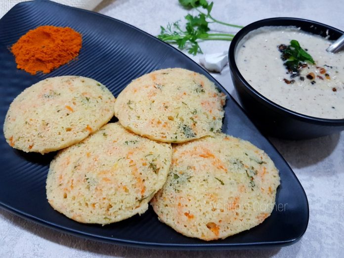 Carrot Oats Idlis