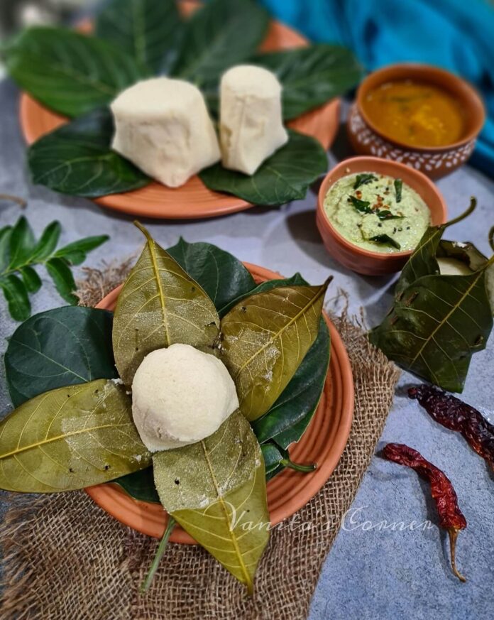 Kottige | Khotto | Gunda | Idlis steamed in jackfruit leaves - Vanita's ...