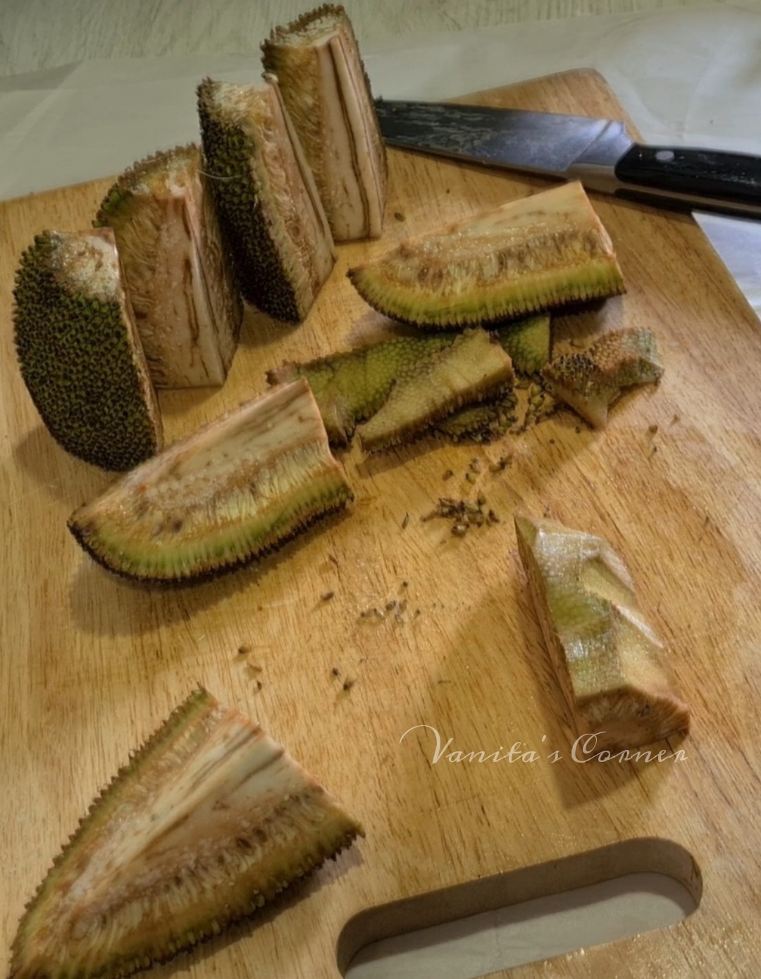 How to cut raw jackfruit