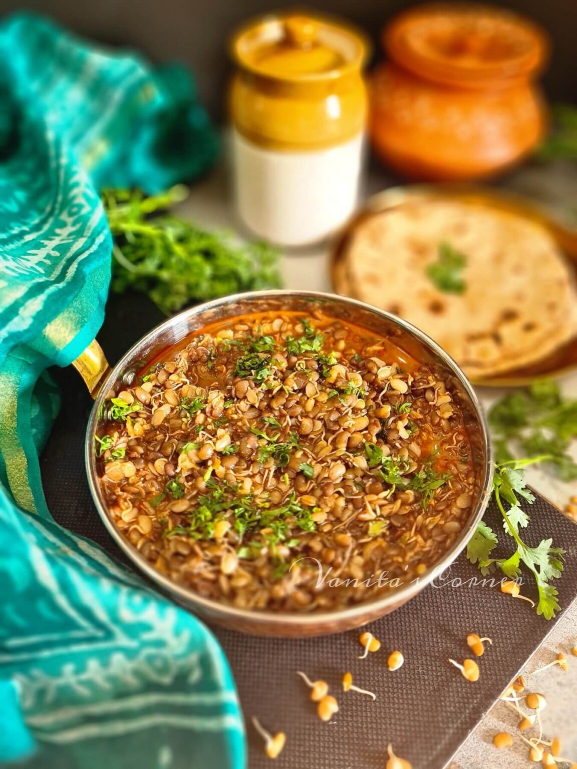 Sprouted Horsegram Curry | Maharashtrian Horsegram Curry | Kulith Usal ...