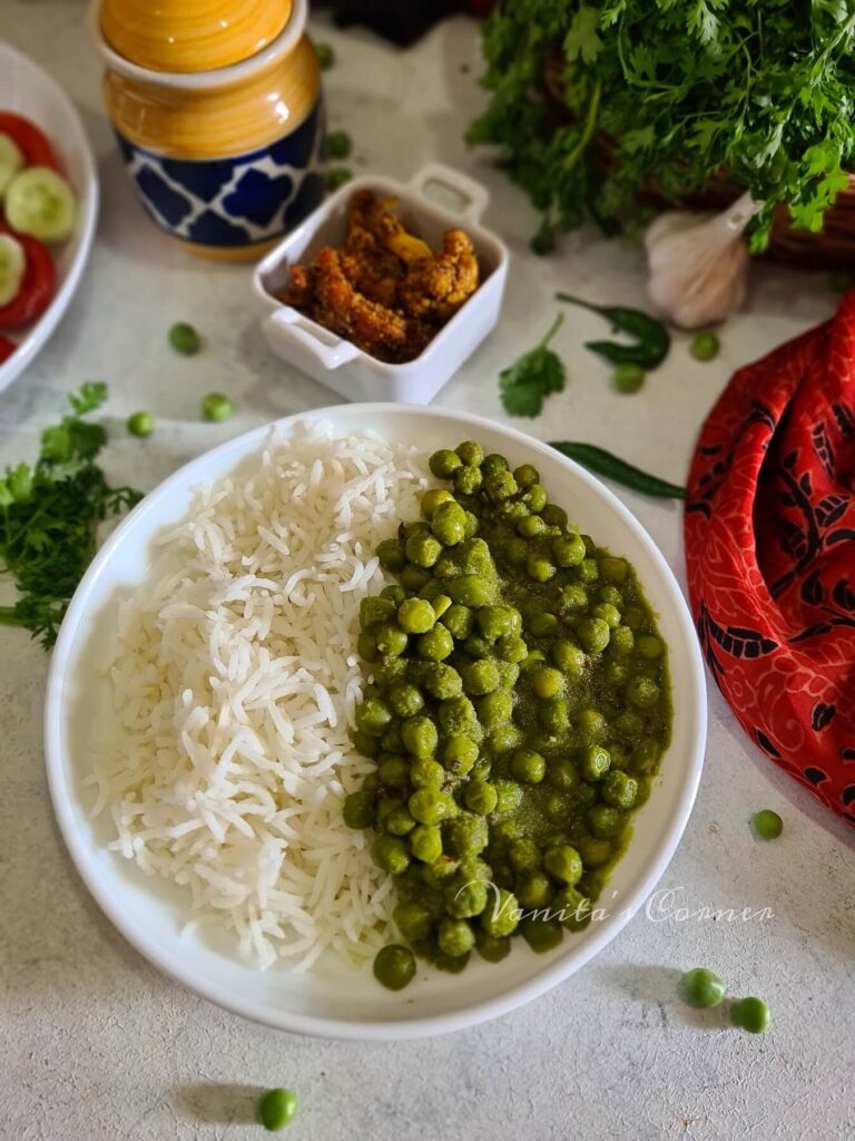 Green Peas Curry | Maharashtrian style Matar chi Usal - Vanita's Corner