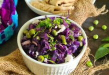 Purple cabbage and peas poriyal