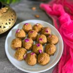 Sattu and Dry fruit laddoos