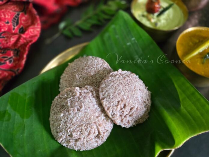 Red rice idlis