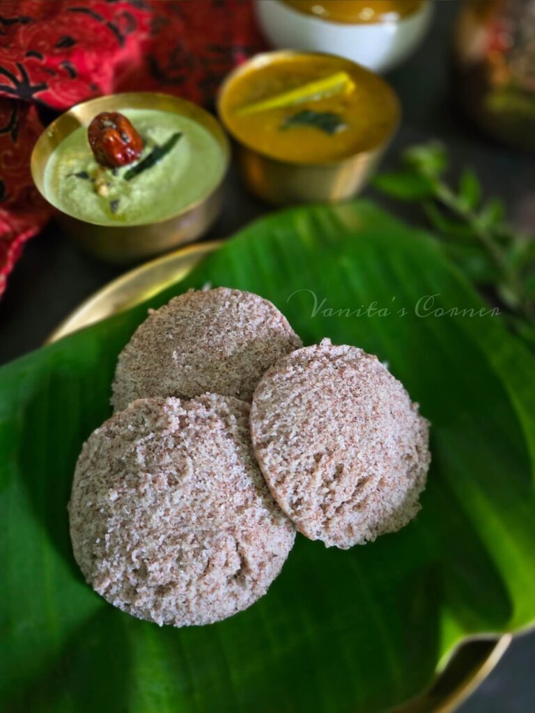 Red rice idlis